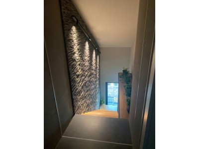 Banda LED pentru Scari cu Senzor de Miscare - Ghid Complet 